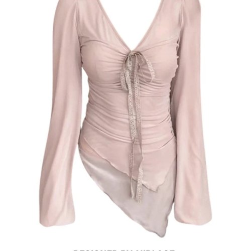 Top grande taille col V plissé avec ceinture, manches longues, ourlet asymétrique, coupe slim — Automne/Hiver