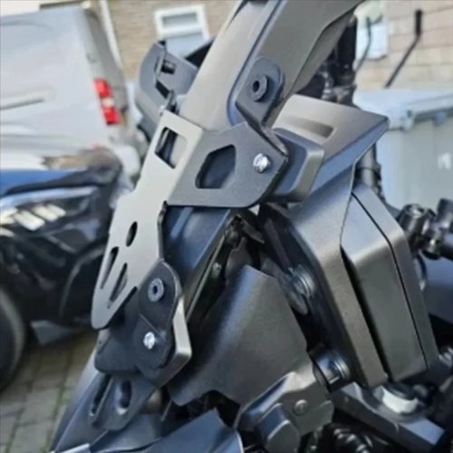 Yamaha Tracer 900 GT / Tracer 9 GT용 윈드스크린 연장 브래킷(라이저 홀더)