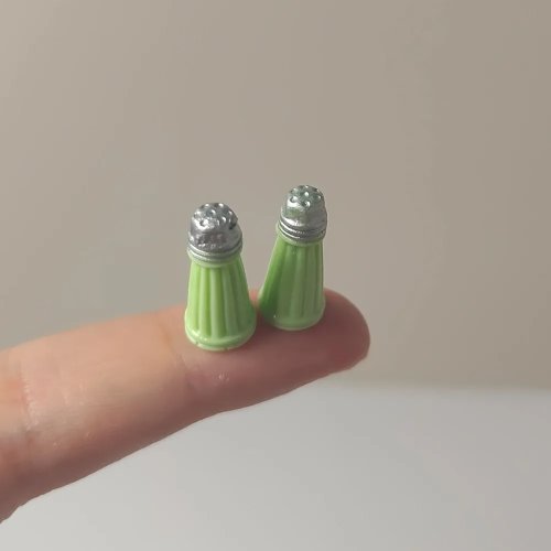 2 pezzi Bottigliette Spezie Mini per Casa delle Bambole — Accessori miniatura cucina realistici per diorama e foto