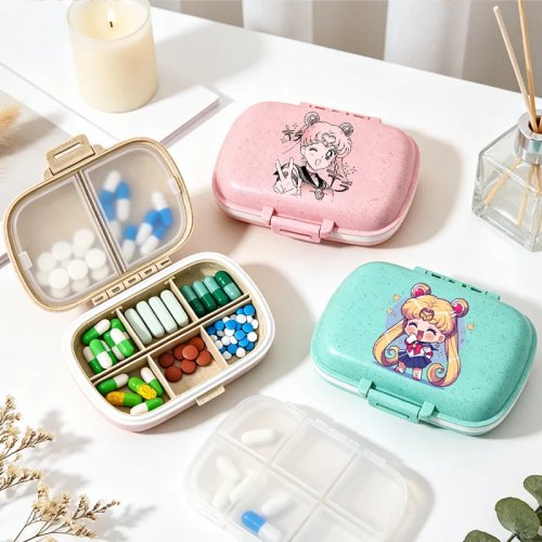 Caixa de comprimidos Sailor Moon 8 compartimentos – organizador portátil mini para medicamentos e rebuçados, estojo de viagem, prenda