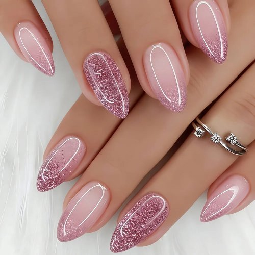 Unghie finte press-on Pure Desire, 24 pz, forma mandorla medio-lunghe — effetto degradé con polvere diamantata, linea bianca sottile, bordo arrotondato