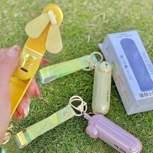 折りたたみミニ扇風機 USB充電式 — 携帯用ハンディ／卓上扇風機（デスク・枕元用）
