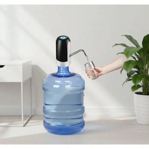 Bomba/dispensador de água elétrico recarregável por USB para garrafões de 2–5 galões — portátil e silencioso (cozinha e campismo)