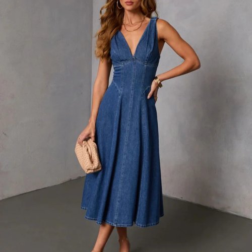 Đầm denim maxi nữ, sát nách (tank), cổ V, dáng xòe A-line - phù hợp đi nghỉ và dự tiệc