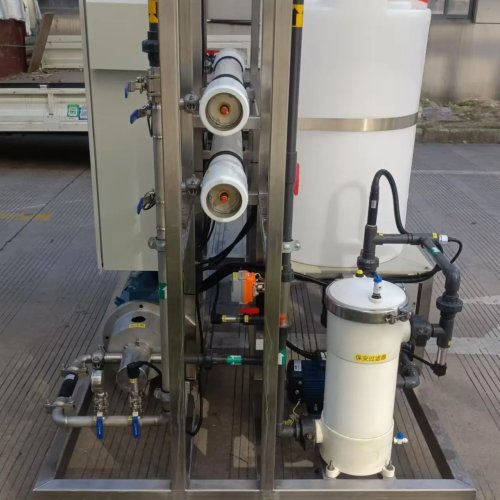 Portable reverse osmosis seawater desalination unit — watermaker for drinking water