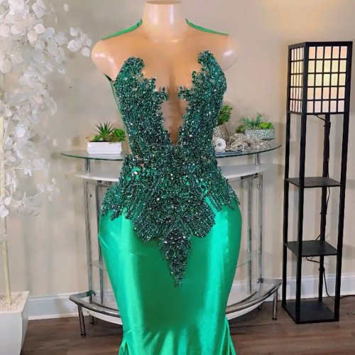 Đầm dạ hội size lớn đặt may, dáng đuôi cá cổ V đính cườm, váy dự tiệc cao cấp