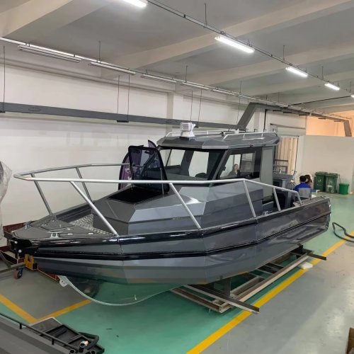 Aluminiowa łódź wędkarska 25 stóp