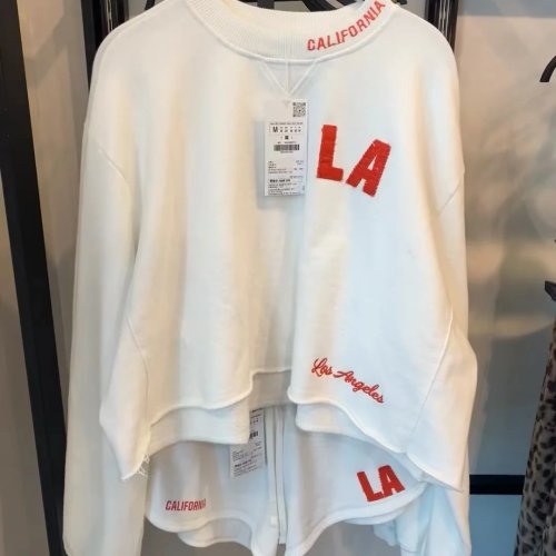 เสื้อสเวตเชิร์ตผู้หญิง สไตล์อเมริกันแคมปัสย้อนยุค ทรงหลวม คอกลม สินค้ามาใหม่ ฤดูใบไม้ผลิ/ฤดูร้อน ผ้ากำมะหยี่พิมพ์ลาย