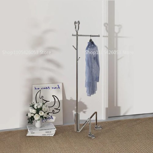 Cây móc áo sàn‑đến‑trần bằng inox, cột căng, treo đồ cho lối vào và phòng ngủ, kiểu dáng sang trọng nhẹ