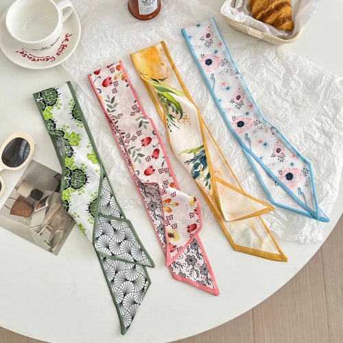 Foulard long fleuri avec ruban — Multi-usage : nœud déco pour sac, foulard pour la tête, bandeau tressé pour cheveux et ceinture de taille