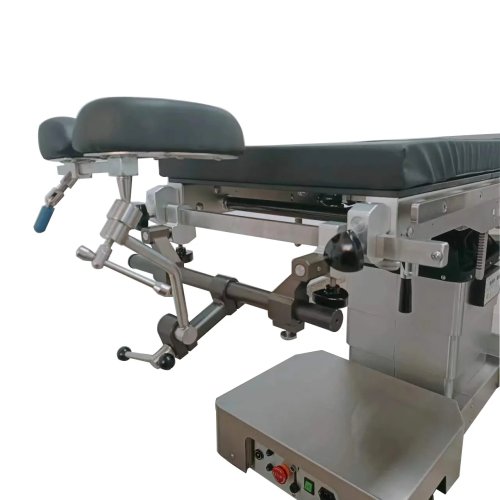 Neurosurgical U‑shaped (horseshoe) skull clamp — surgical head frame, high‑quality instrument
