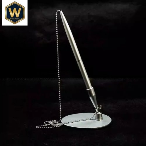 Silberner Metall-Schreibtischstift mit Kette – diebstahlsicherer Rollerball-Stift für Unterschriften am Schalter (Büro/Bank)