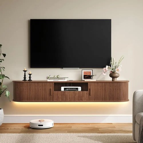 Mobile TV sospeso per TV 70–80" con luci LED, presa integrata e controllo via app, finitura noce