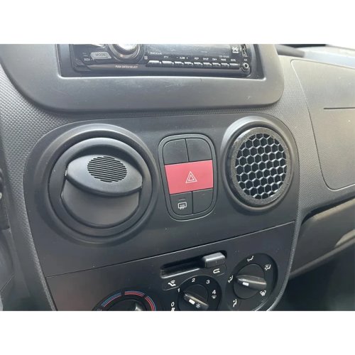 Środkowa kratka nawiewu deski rozdzielczej do Fiat Fiorino / Citroën Nemo / Peugeot Bipper — kratka wentylacyjna