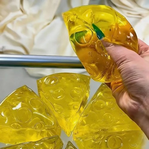 Squishy Honey Cheese cuadrado — textura mochi súper suave, juguete sensorial anti-estrés, adorno de escritorio y opción de regalo