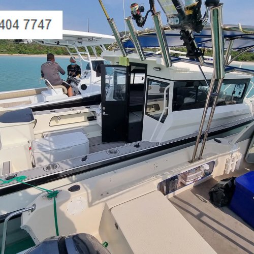 Barco deportivo de pesca Gospel 7,5 m (24 ft) de aluminio, alta velocidad, con cabina
