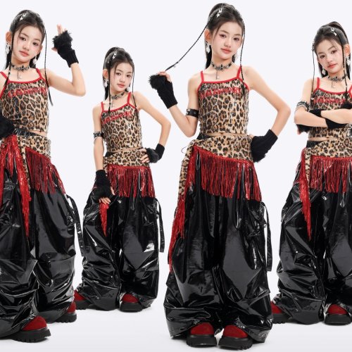 Set de Hip Hop para Niña: Blusa de Estampado de Leopardo y Pantalones Cargo Plateados, Disfraz de K-pop