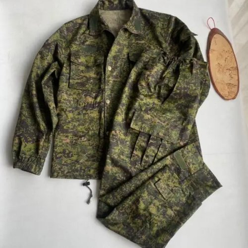 Tuta mimetica uomo, verde primavera per esterno, include giacca e pantaloni