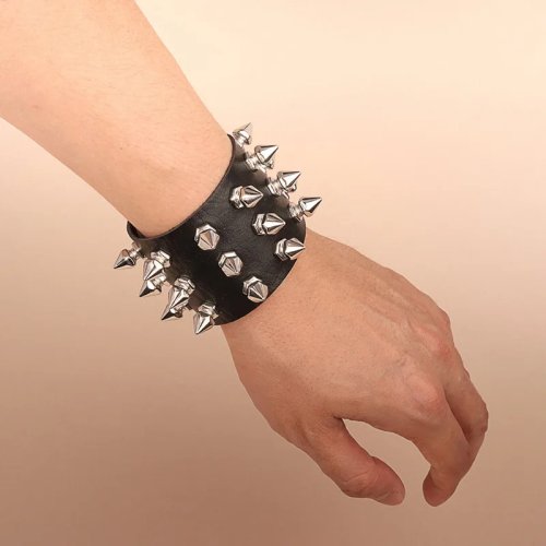 Vòng tay Punk cho Nam và Nữ - Vòng da đen phong cách Goth với đinh kim loại, điều chỉnh được
