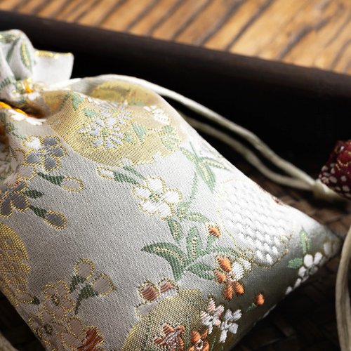 Bolsa para joyería de brocado de seda hecha a mano, con cierre de cordón, 5 colores, para regalo y organización