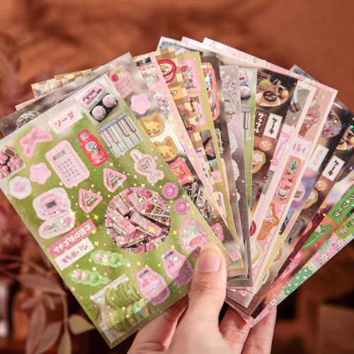 Niedliches Stickerbuch im japanischen Stil mit leckeren Dessert- und Kuchen-Stickern, geeignet für Geburtstag und Schulanfang
