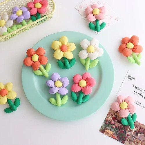 Koreaanse 3D Zonnebloem Broche met Bladeren, Stoffen Bloemspeld voor Kleding en Haar