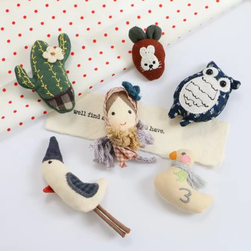 Broche Chouette en Peluche Fruit Faite Main, Épingle Animal Mignon pour Veste, Chapeau, Sac à Dos, Sac