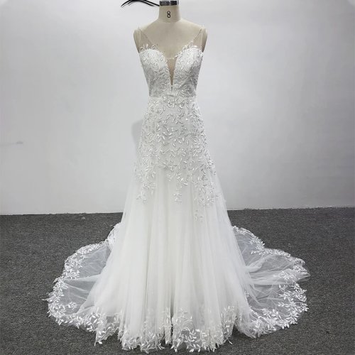 Neues Boho Sommer Hochzeitskleid 2026 - Spitze V-Ausschnitt Strand Brautkleid, anpassbar