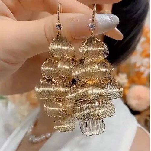 ロマンチックな花びらのロングピアス、女性向け、トレンド、エレガントなタッセル付きドロップピアス、ウェディングジュエリー、ギフト、新品