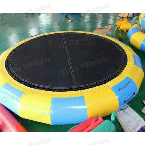 Trampolín de agua inflable de PVC – Cama elástica para alberca, lago y mar