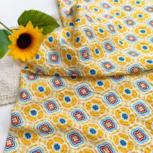 Tessuto in broccato dorato con quadrifoglio, stampa digitale, 100cm x 150cm, traspirante, stile cinese per vestito Hanfu Qipao, Vendita all'ingrosso