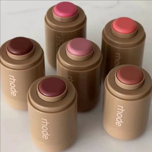 Lip Gloss & Blush Stick – Waterproof, Non-Fading, Moisturizing