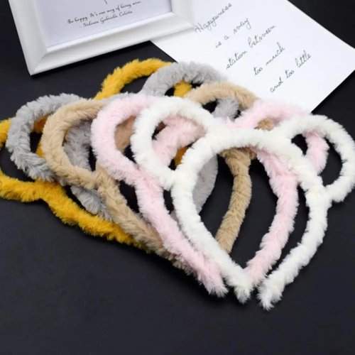 Faixa de Cabelo de Inverno para Mulher de Pelúcia Grossa com Orelhas de Urso - Elástica Suave para Maquilhagem, Cores Doces