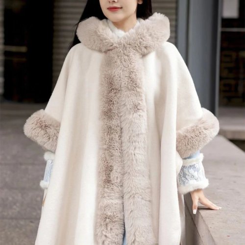 เสื้อคลุมปอนโชผู้หญิงกันหนาว มีซับในฟลีซ ฮู้ดขน faux ไซส์ใหญ่ ทำจากขนสัตว์