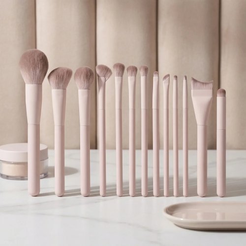 ชุดแปรงแต่งหน้า Peach Yao 13 ชิ้น – แปรงทาตา, แปรงบลัช, แปรงคอนทัวร์และคอนซีลเลอร์