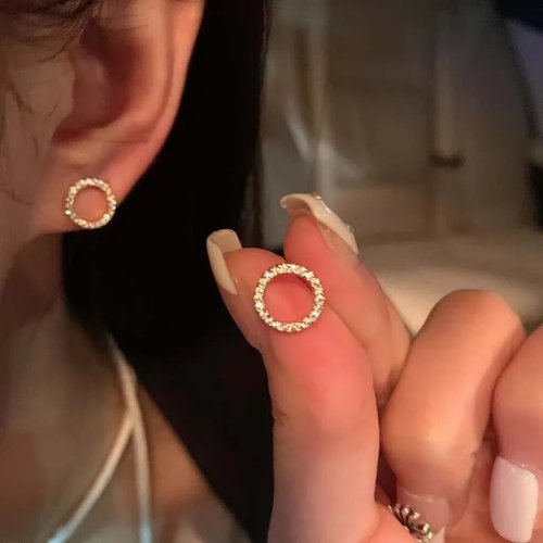 Fijne kleine cirkel oorstekers voor dames, goud met kristal, minimalistisch Koreaans