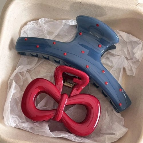 2er Set Vintage blaue Punkt Muster rote Schleife Haarklemme Haarpfeil Koreanische Haar-Accessoires für Frauen