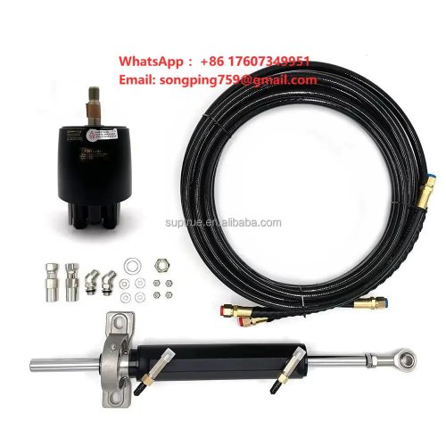 Hydraulische stuurkit voor motoryacht met inboardmotor, met stuurpomp en compacte cilinder, hydraulisch stuursysteem