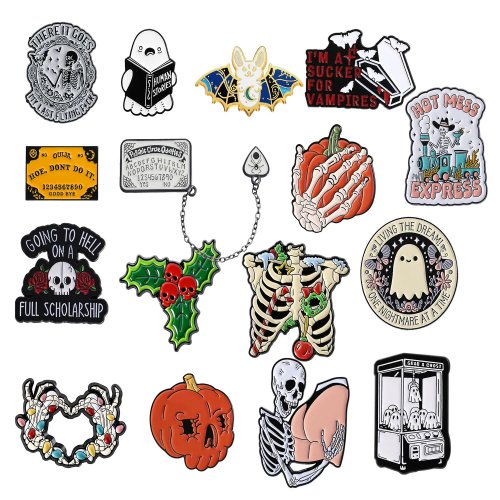 Einfache schwarze Punk-Metallbrosche mit Buchstaben – Kreative Halloween-Anstecknadel mit Skelett- und Kürbismotiv