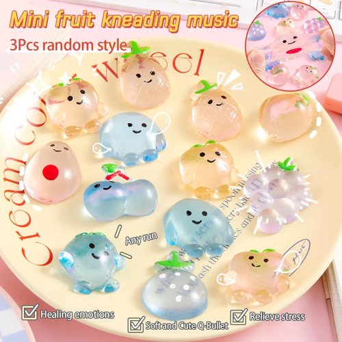 3Pcs Knijpspeelgoed Fruit Cartoon Perzik Ananas Druif Fidget Toy Kneedbaar Stressverlichter Kinderfeestje