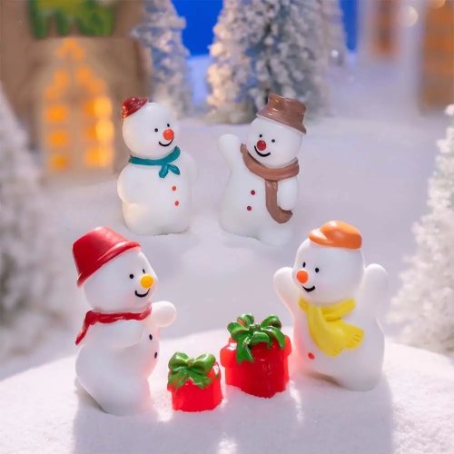 Cartoon Christmas Snowman Figurine Mini Resin Craft Snowman Statue Cute DIY Mini Snowman Ornament for Micro Landscape