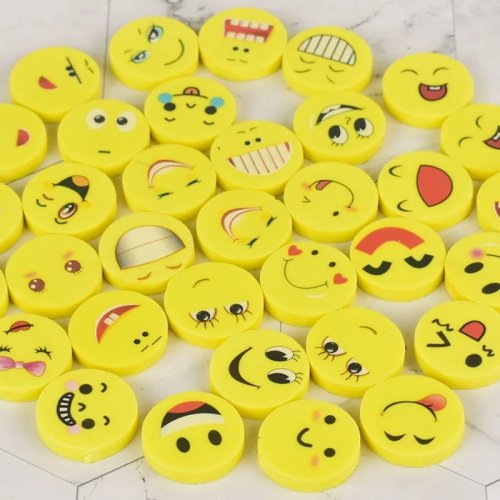 Gomme ronde mignonne avec sourire et expressions aléatoires amusantes - Papeterie pour enfants et adultes, prix de classe, fournitures scolaires et de bureau