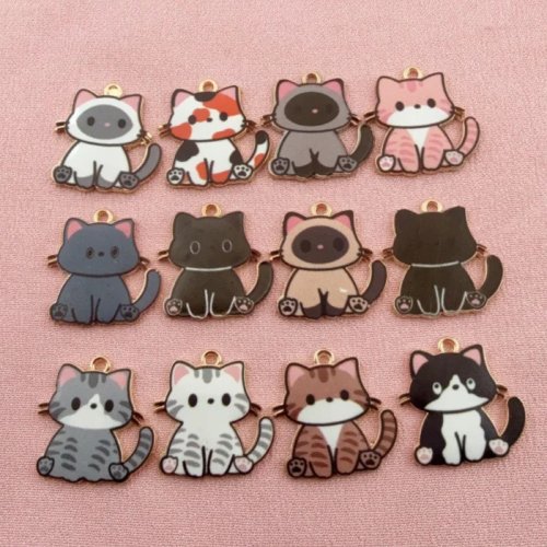12pcs Aksesori Liontin Kucing Cetak Logam Imut untuk DIY Gantungan Kunci