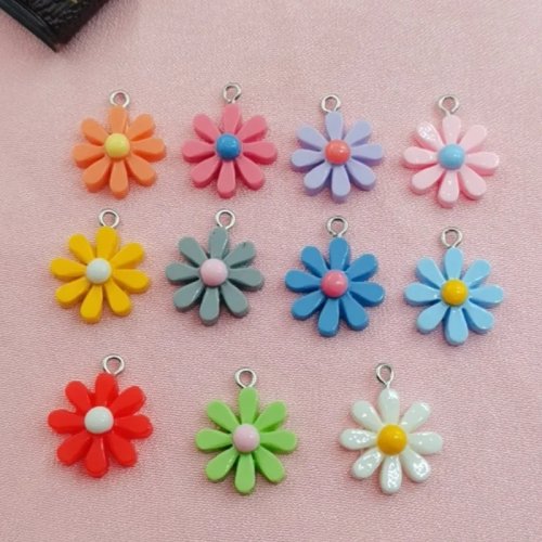 20 peças 11 cores 17x20mm Acessórios de resina DIY Pingente margarida girassol para pulseira bagagem