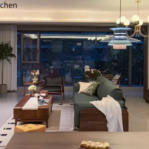 i5.15 Zwarte walnotenhouten bank in rechte opstelling, massief houten salontafel en relaxfauteuil voor de woonkamer
