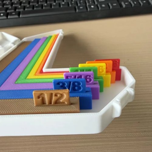 7ピース ペーパークラフト用位置合わせガイド 収納ケース付き 精密レイヤリングスペーサー カードメイキング・スクラップブック用 1/16・1/2インチ