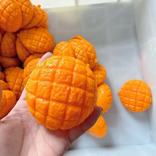 Pineapple Bun Squishy Stress Relief Toy - Moldable Bounce Ball, ASMR Sensory Fidget for Kids & Adults