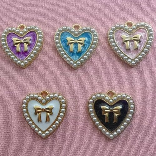 10 stuks elegante hart- en strikbedels van legering – DIY-sieradenaccessoires en tasdecoratie