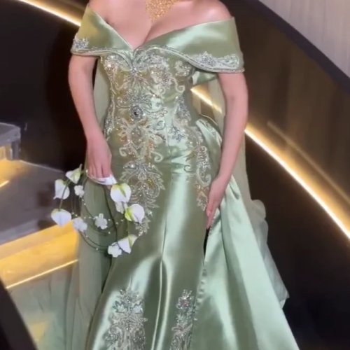 Women's Green Satin Off-Shoulder Crystal Prom Dress Long 2027 Diamond Mermaid Formal Evening Gown Customized