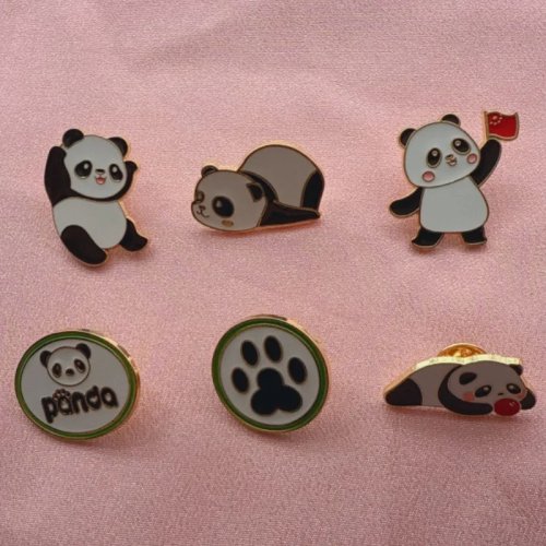 6 Pines de Panda de Caricatura - Broches para Ropa de Otoño/Invierno, Decoración de Mochila, Regalo para Hombre y Mujer